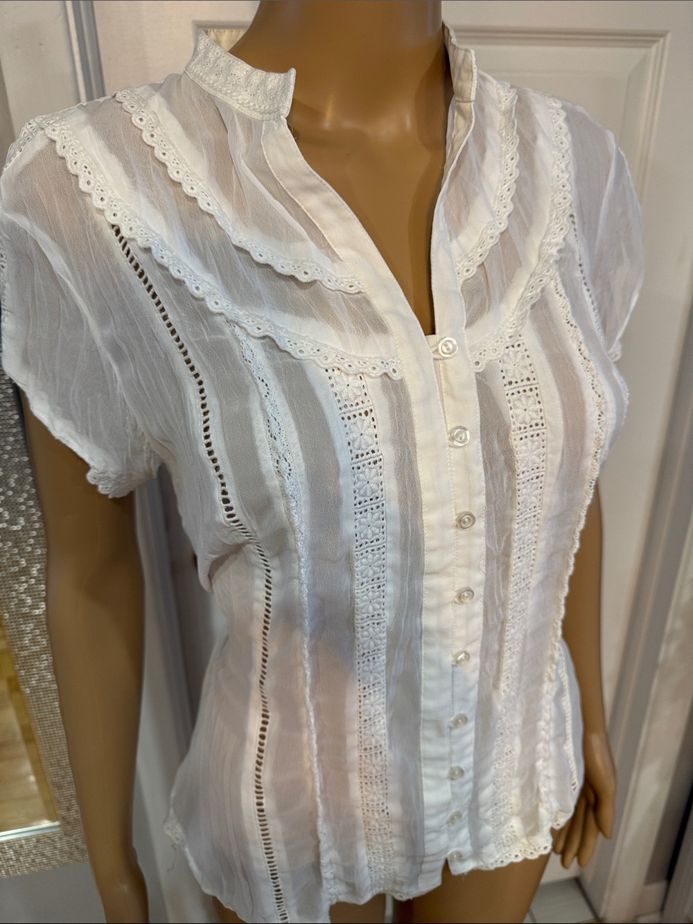 NY Collection White Ruffled Eyelet Button-Front Blouse